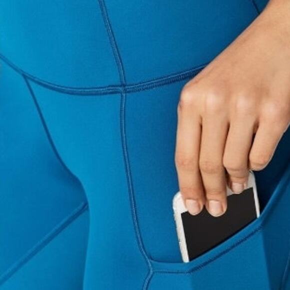 EUC Lululemon Fast Free Crop II Nulux 19" Capri Blue Size 6 - Picture 7 of 13